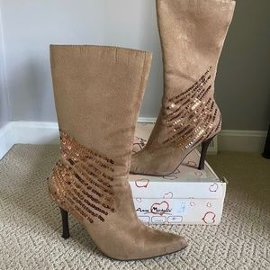 Stunning Brown Boots